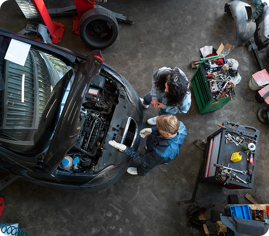 Mechanikers bei der Arbeit